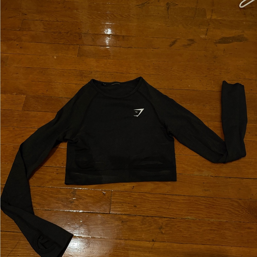 Gymshark Black Cropped Long Sleeve Crop Top with thumb holes